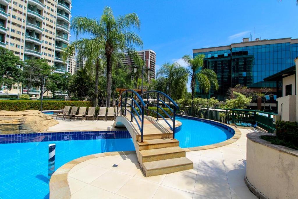 Barra Da Tijuca - 508 - De Frente Para Maravilhosa Piscina - Estacionamento Gratuito - Academia Comphania Atletica - Balsa Para Praia Gratis - Microondas - Geladeira Grande - Recepcao 24Horas - Wi-Fi - Com Pia ريو دي جانيرو المظهر الخارجي الصورة